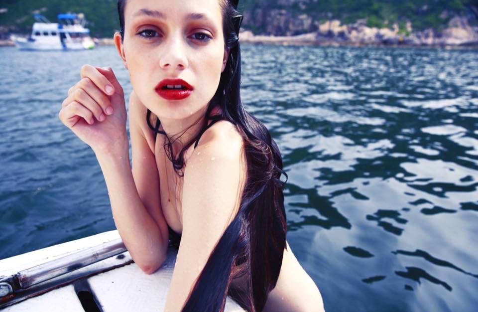 - Infinite Fantasy - PHOTOGRAPHER : Corallin Cao MODEL : Areta Némethová