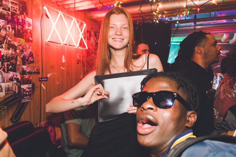 - Meet me at Google Play x Milk Studio - PHOTOGRAPHER : Mike Greene